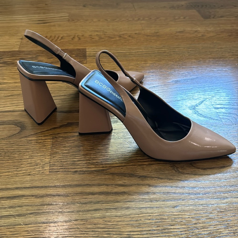 BCBG Generation Nude patent leather Slingback pumps